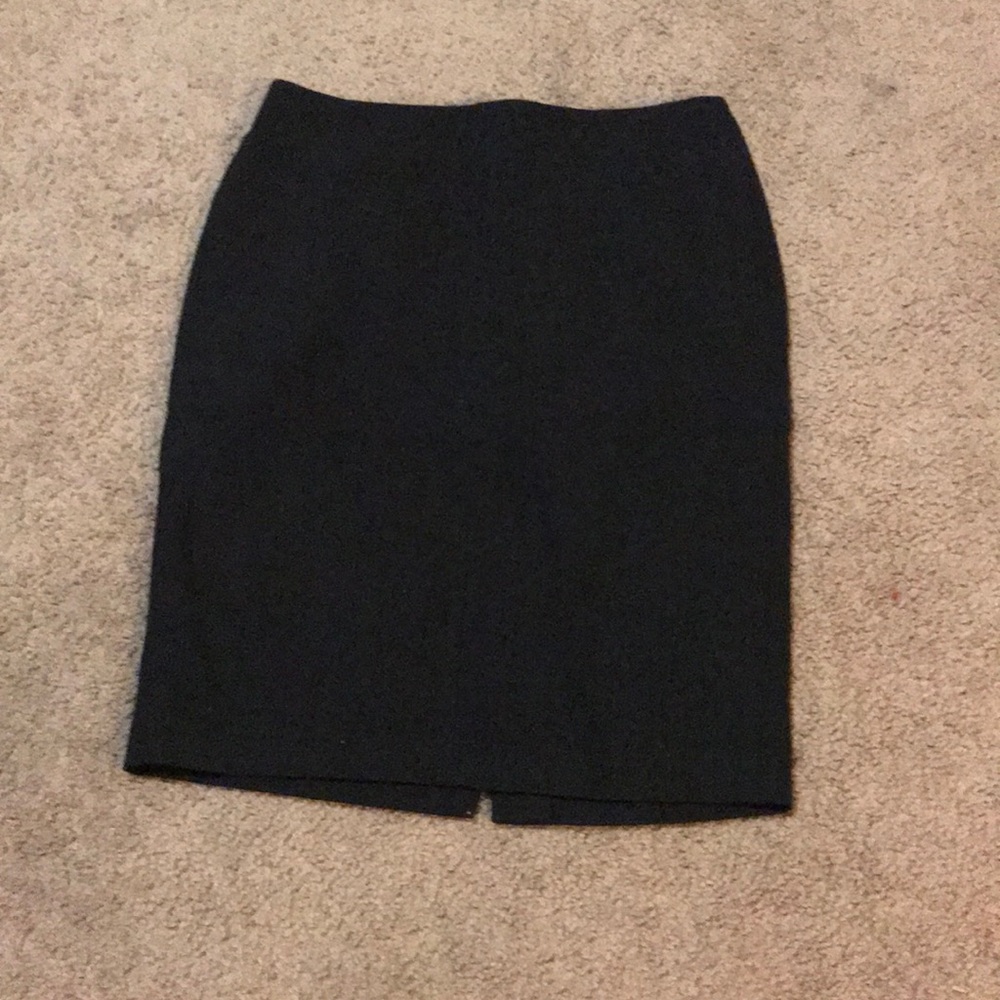 A black and gray shirt